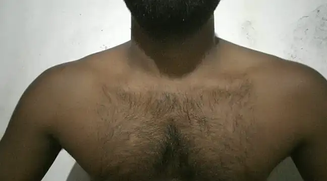 Snapshot of Raja_gamer chatting on 02-05-25, 08:21 Raja gamer online show from 02-05-25, 08:21