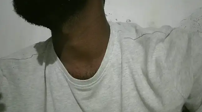 Snapshot of Raja_gamer chatting on 02-07-25, 05:51 Raja gamer online show from 02-07-25, 05:51