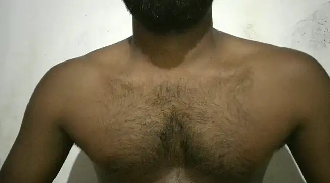 Snapshot of Raja_gamer chatting on 02-11-25, 09:42 Raja gamer online show from 02-11-25, 09:42