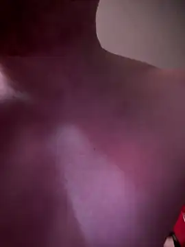 Snapshot of Sklavesucht2025 chatting on 02-04-25, 02:43 Sklavesucht2025 online show from 02-04-25, 02:43