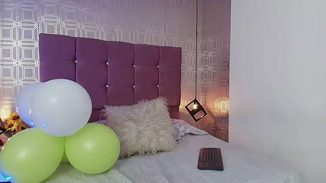 Snapshot of victoriapalmerfg chatting on 03-20-25, 11:02 victoriapalmerfg online show from 03-20-25, 11:02