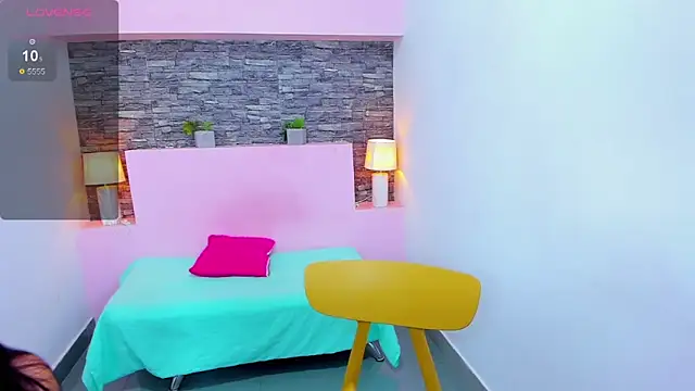 Snapshot of ScarletEmber3 chatting on 02-17-25, 04:31 ScarletEmber3 online show from 02-17-25, 04:31