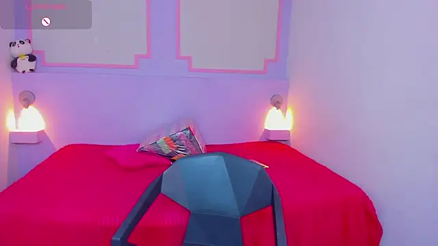 Snapshot of ScarletEmber3 chatting on 02-19-25, 05:05 ScarletEmber3 online show from 02-19-25, 05:05