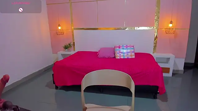 Snapshot of ScarletEmber3 chatting on 02-20-25, 07:55 ScarletEmber3 online show from 02-20-25, 07:55