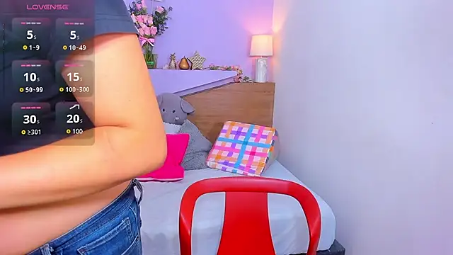 Snapshot of ScarletEmber3 chatting on 02-27-25, 04:31 ScarletEmber3 online show from 02-27-25, 04:31