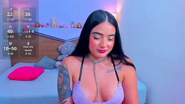 Snapshot of ScarletEmber3 chatting on 03-06-25, 04:19 ScarletEmber3 online show from 03-06-25, 04:19