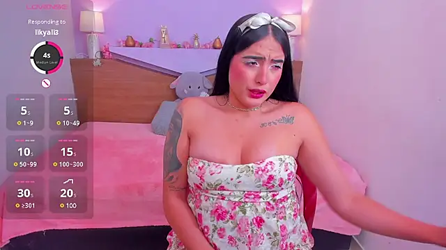 Snapshot of ScarletEmber3 chatting on 03-09-25, 04:16 ScarletEmber3 online show from 03-09-25, 04:16