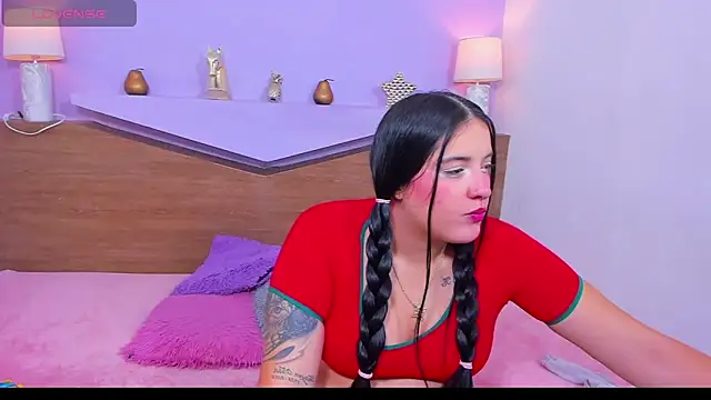 Snapshot of ScarletEmber3 chatting on 09-19-25, 06:59 ScarletEmber3 online show from 09-19-25, 06:59