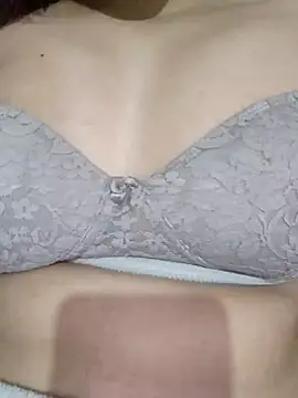 nikkibenza online show from 01-25-25, 04:24