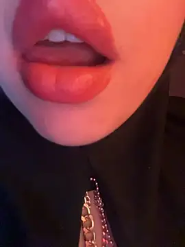 Snapshot of zahra_Jalid chatting on 05-16-26, 12:18 zahra Jalid online show from 05-16-26, 12:18