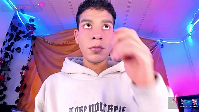 Snapshot of Ethan_Boyy chatting on 12-13-25, 10:26 Ethan Boyy online show from 12-13-25, 10:26