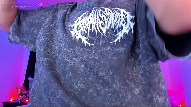 Ethan Boyy online show from 04-25-26, 06:49