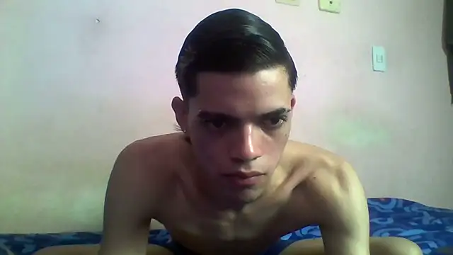 Latinos 2001 online show from 04-01-26, 08:39