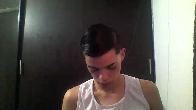 Latinos 2001 online show from 04-15-26, 02:57