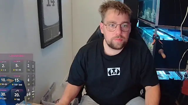 Snapshot of justinitt chatting on 01-26-25, 11:50 justinitt online show from 01-26-25, 11:50