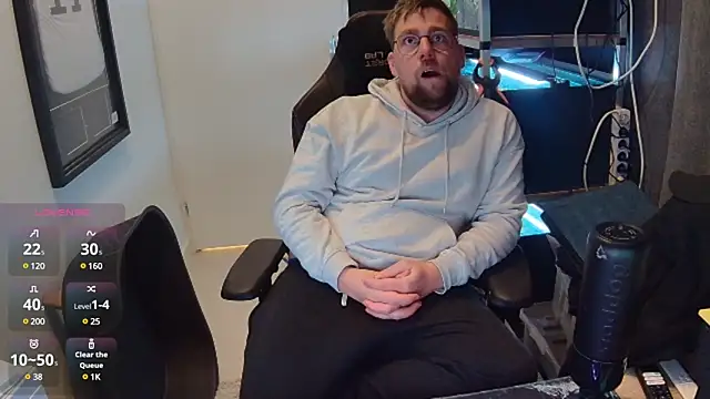 Snapshot of justinitt chatting on 02-01-25, 07:55 justinitt online show from 02-01-25, 07:55