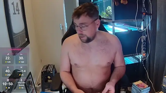 Snapshot of justinitt chatting on 02-10-25, 02:16 justinitt online show from 02-10-25, 02:16