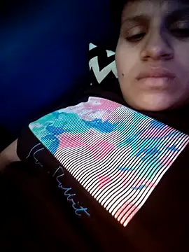 Snapshot of Mumbaigirl17 chatting on 10-23-25, 07:56 Mumbaigirl17 online show from 10-23-25, 07:56