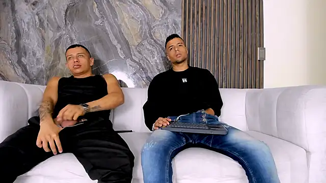 Snapshot of friendship_x chatting on 02-05-25, 06:02 friendship x online show from 02-05-25, 06:02