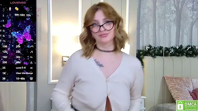 Snapshot of Eva__Summer chatting on 01-22-25, 04:44 Eva Summer online show from 01-22-25, 04:44