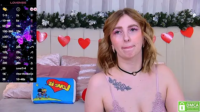 Snapshot of Eva__Summer chatting on 02-14-25, 01:08 Eva Summer online show from 02-14-25, 01:08