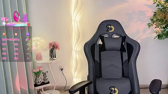 Snapshot of Alano-01 chatting on 10-31-25, 09:10 Alano-01 online show from 10-31-25, 09:10