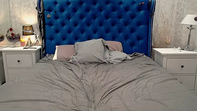 via mayer  online show from 01-06-26, 12:14