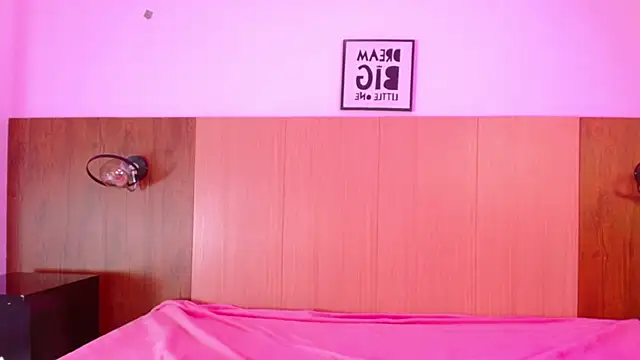 Snapshot of AdaaMillan chatting on 01-30-25, 02:15 AdaaMillan online show from 01-30-25, 02:15