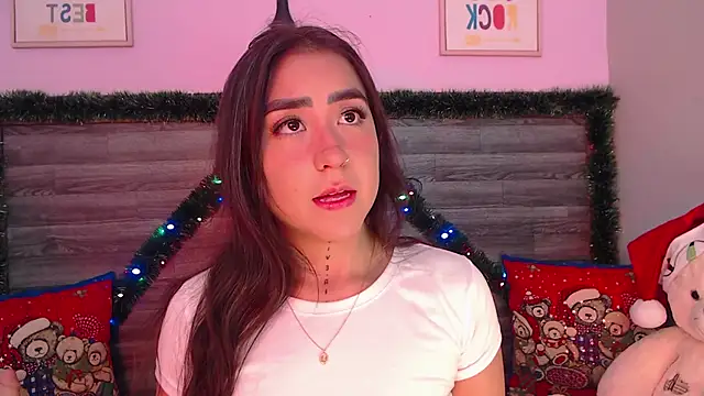 Snapshot of AdaaMillan chatting on 12-13-25, 09:09 AdaaMillan online show from 12-13-25, 09:09