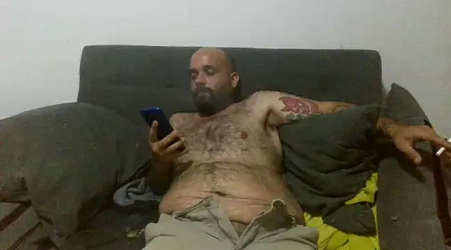 Snapshot of Chubi6669 chatting on 02-09-25, 04:40 Chubi6669 online show from 02-09-25, 04:40