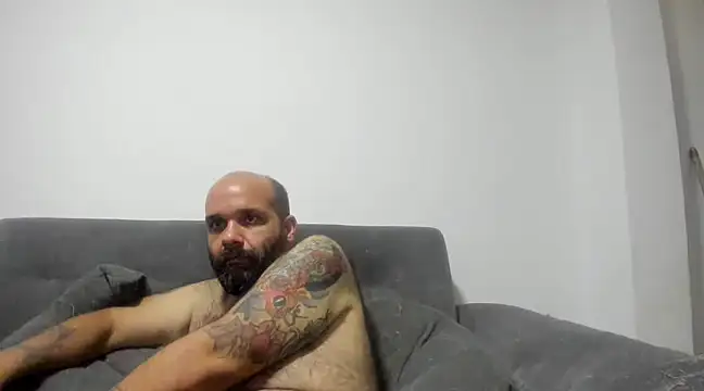 Snapshot of Chubi6669 chatting on 02-22-25, 04:40 Chubi6669 online show from 02-22-25, 04:40