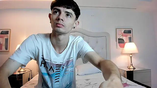 connor and angel online show from 03-06-25, 07:32