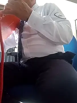 Jinenez online show from 11-15-25, 09:32