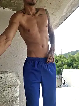 DrakeVega online show from 10-02-25, 04:47