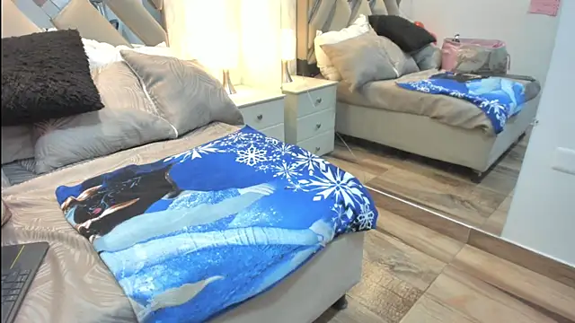 raquell moore online show from 04-22-26, 12:18