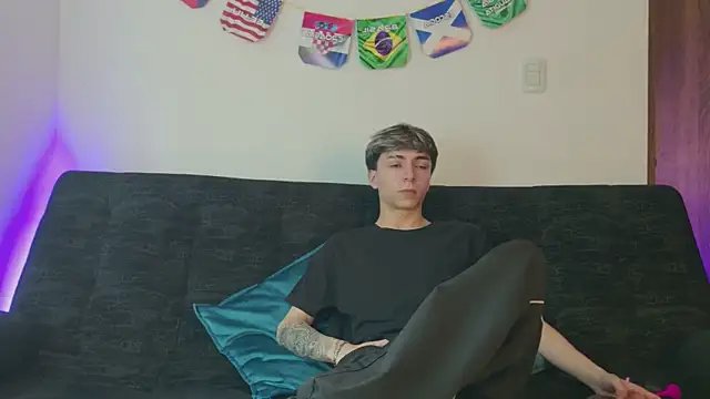 ethan and ava online show from 07-17-26, 12:23