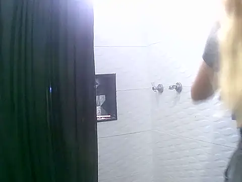 Snapshot of VittoriaTaylor chatting on 02-04-26, 06:36 VittoriaTaylor online show from 02-04-26, 06:36