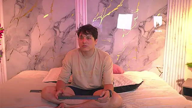 vanilla hot online show from 11-25-25, 07:25