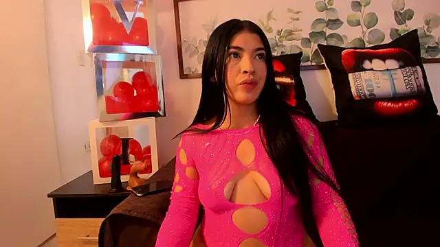 Snapshot of NicolettaLima chatting on 02-18-25, 08:03 NicolettaLima online show from 02-18-25, 08:03