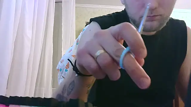 Snapshot of HunterOnBoobs chatting on 03-12-25, 09:56 HunterOnBoobs online show from 03-12-25, 09:56