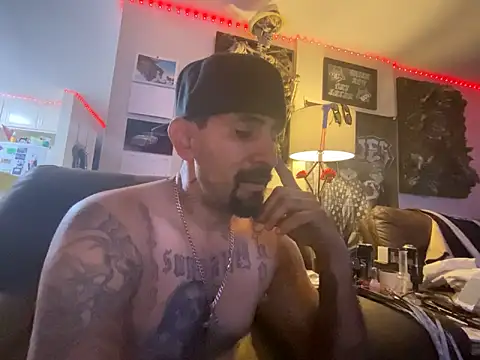 hornycouple818 online show from 01-28-25, 02:42