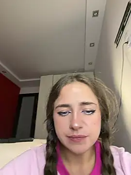 Snapshot of GeraBoobsi chatting on 08-07-26, 08:22 GeraBoobsi online show from 08-07-26, 08:22