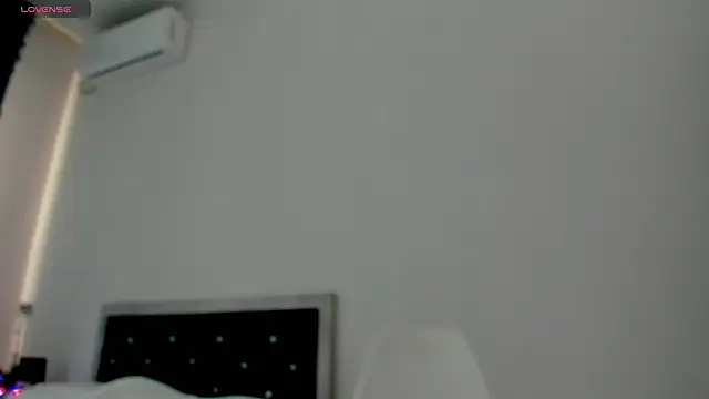 novaaskyy online show from 10-13-25, 10:26