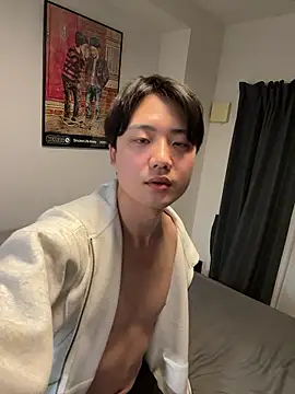 Snapshot of nunnun00 chatting on 05-29-26, 02:48 nunnun00 online show from 05-29-26, 02:48