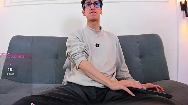 Cum hunters online show from 04-15-26, 03:24