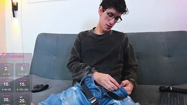 Cum hunters online show from 04-21-26, 03:02