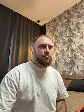 Snapshot of _XxX-XxX_ chatting on 10-23-25, 08:02 XxX-XxX online show from 10-23-25, 08:02