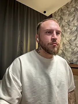 Snapshot of _XxX-XxX_ chatting on 11-06-25, 04:52 XxX-XxX online show from 11-06-25, 04:52