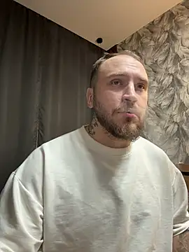 Snapshot of _XxX-XxX_ chatting on 11-07-25, 08:09 XxX-XxX online show from 11-07-25, 08:09