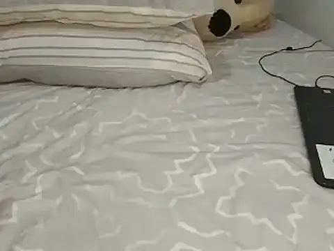 Snapshot of Chandy012 chatting on 11-01-25, 02:08 Chandy012 online show from 11-01-25, 02:08